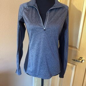 Danskin Now Women's Heathered Gray Quarter-Zip Top. Size small (4-6).